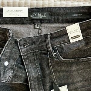 Judy Blue Denim - Skinny Fit - High Waist - Size 11/30 - Washed Black